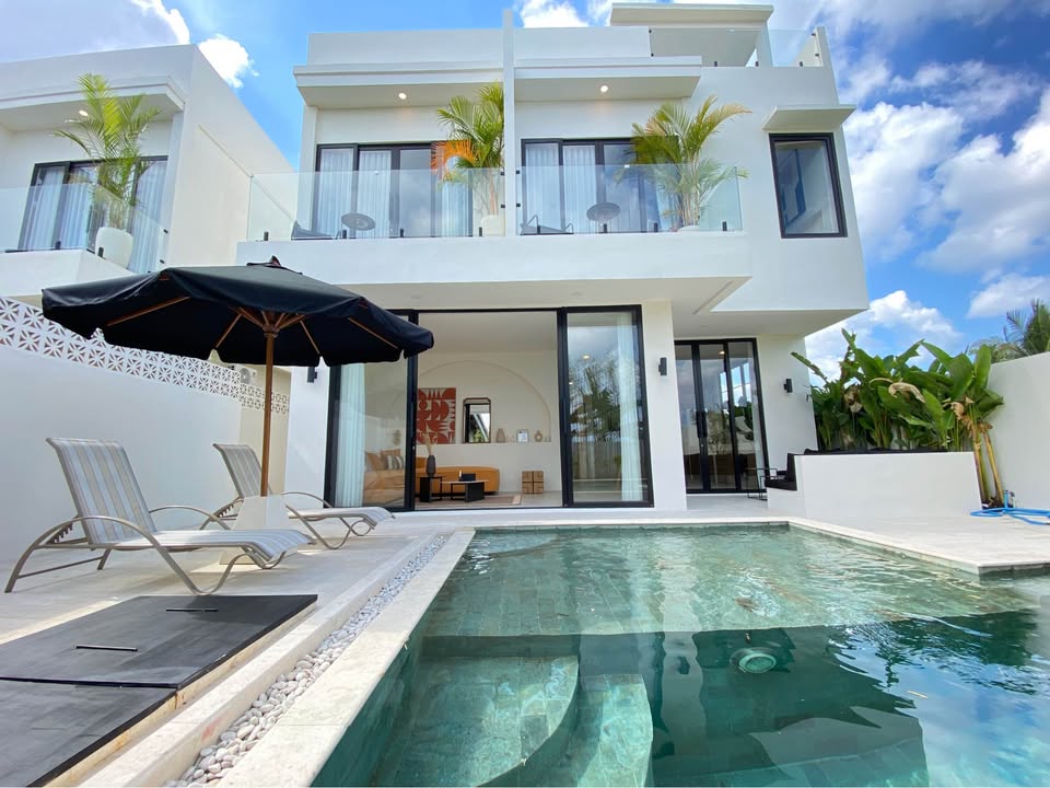 Brand new 4BD Villa In Cemagi