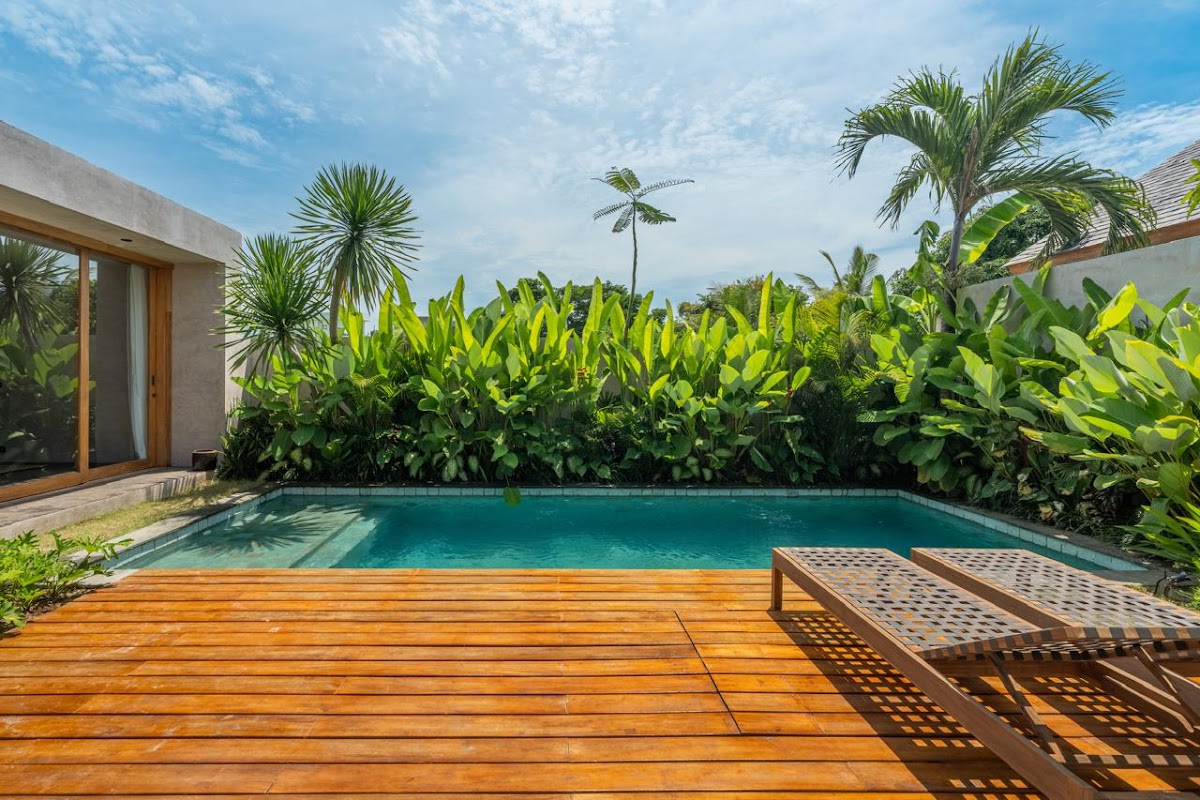 Wake Up to Private Tropical Views in an Elegant Hideaway