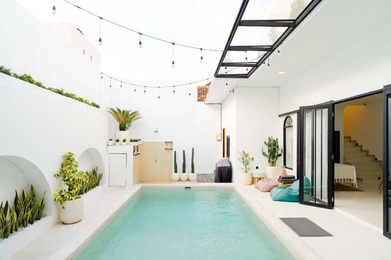 Modern Mediterranean 5BR Bright Villa in Canggu with Rooftop& Entertainment Room